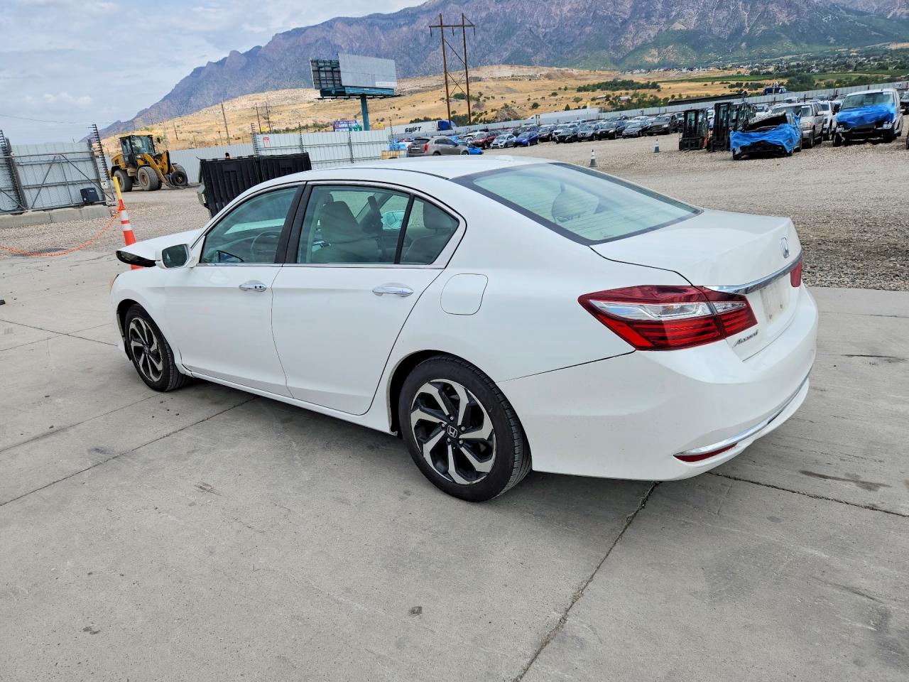 2016 HONDA ACCORD EXL — снимка 2