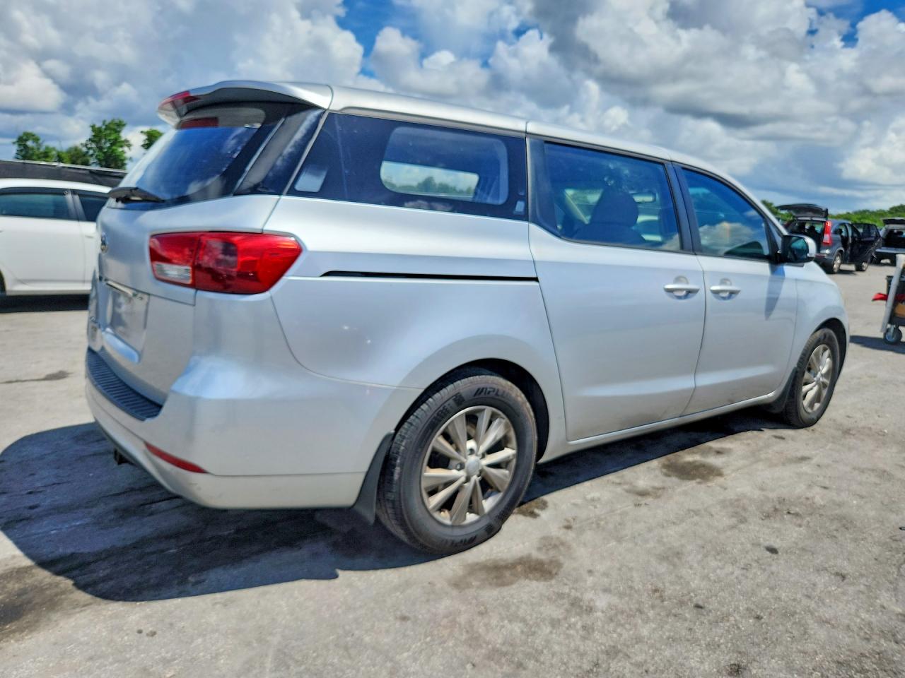 2016 KIA SEDONA L — снимка 3