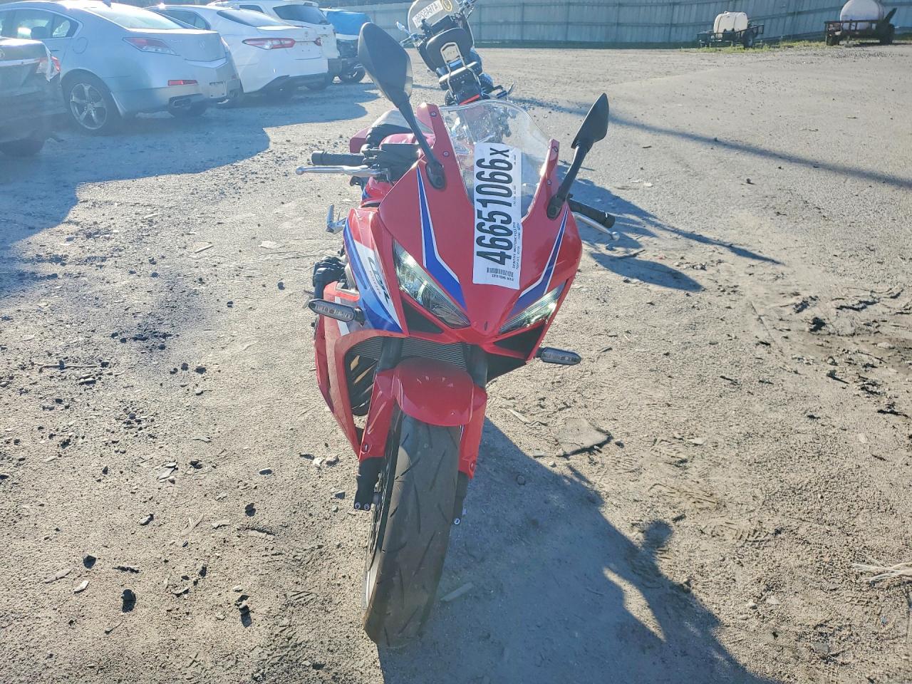 2026 HONDA CBR650 R — снимка 2