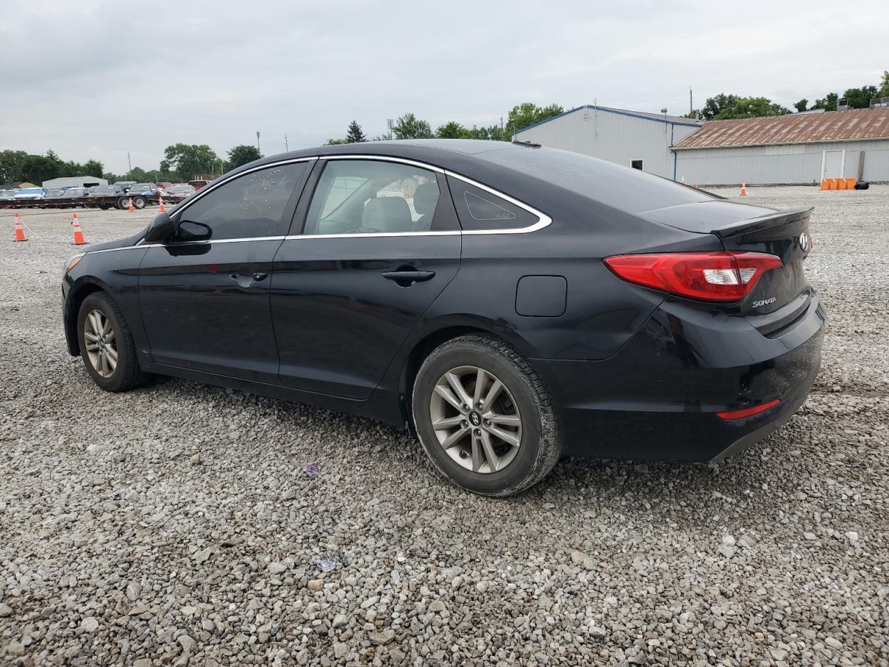 2017 HYUNDAI SONATA SE — снимка 2