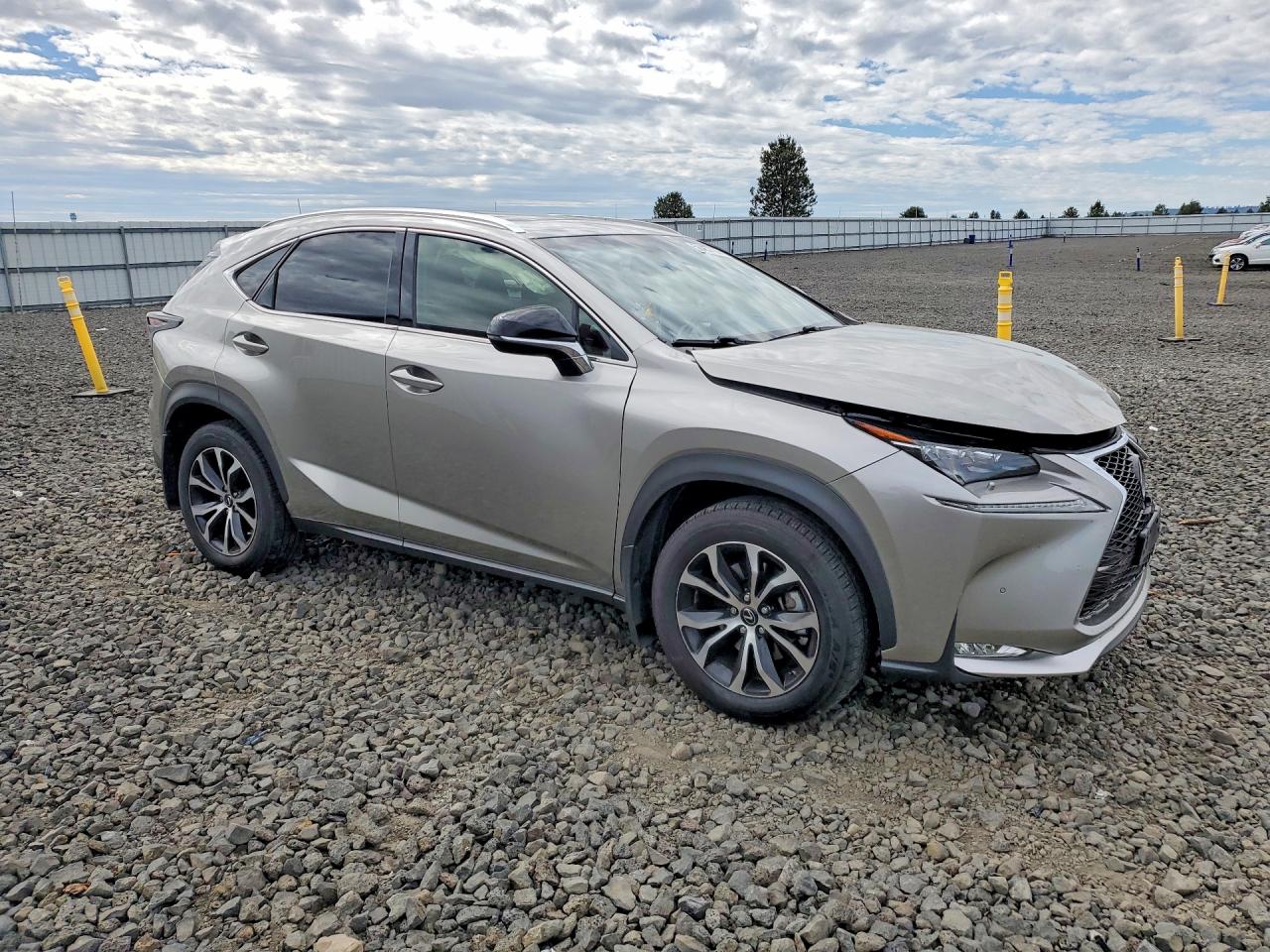 2017 LEXUS NX 200T BASE — снимка 4