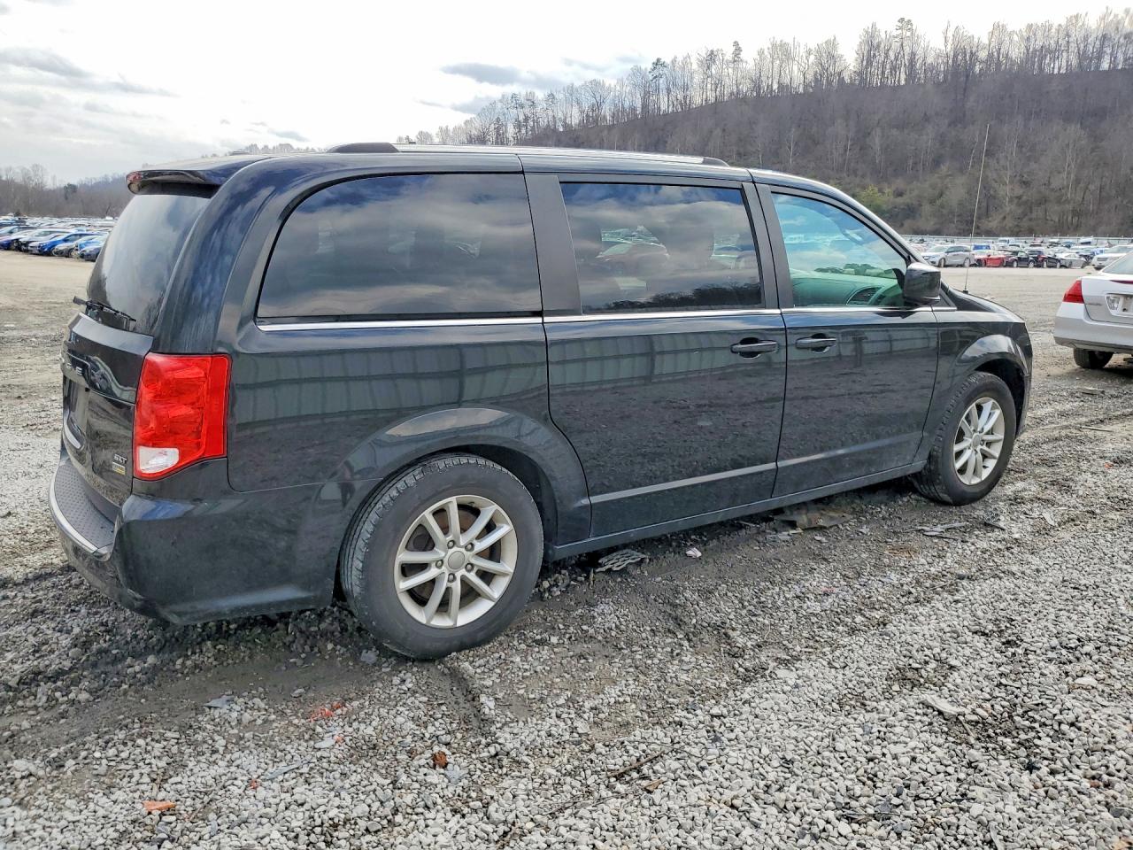 2019 DODGE GRAND CARAVAN SXT — снимка 3