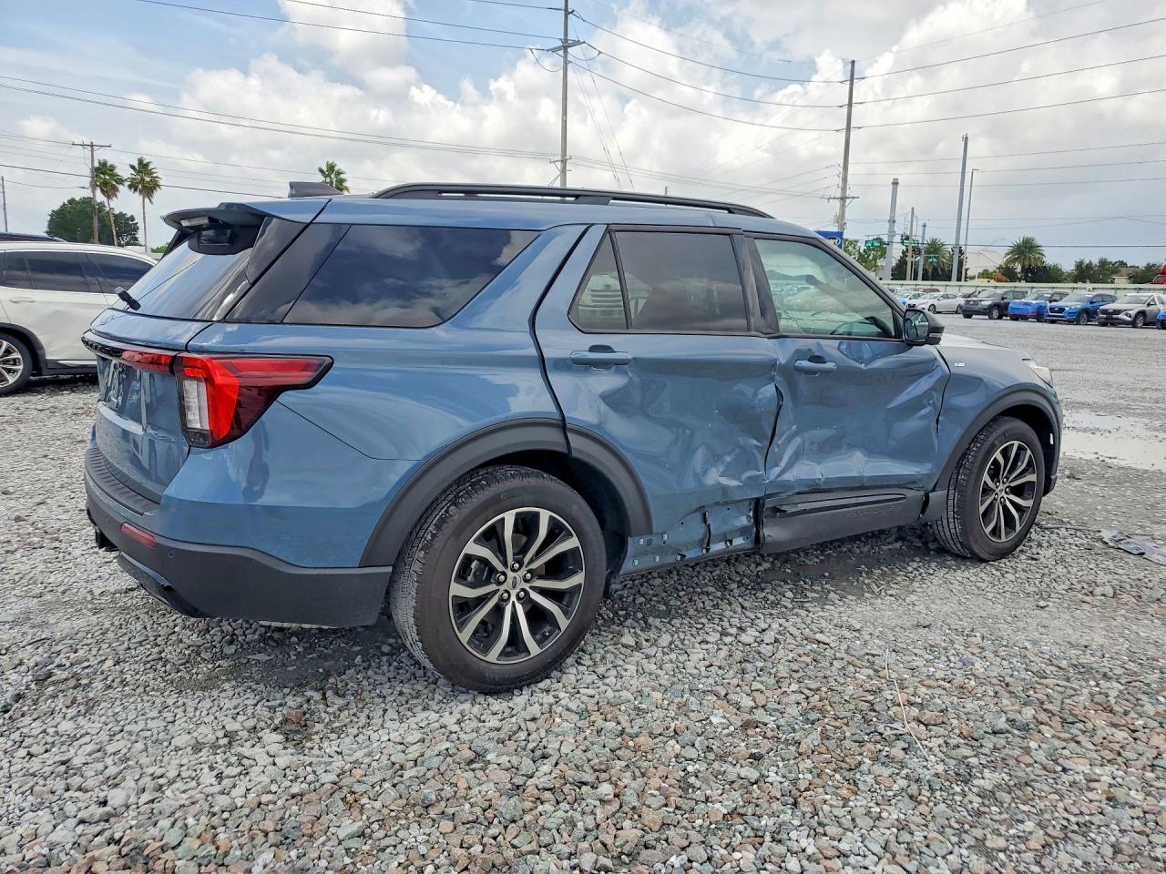 2026 FORD EXPLORER ST-LINE — снимка 3