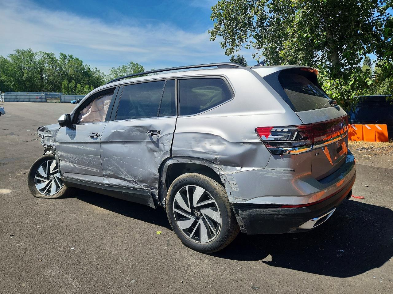 2025 VOLKSWAGEN ATLAS SE — снимка 2