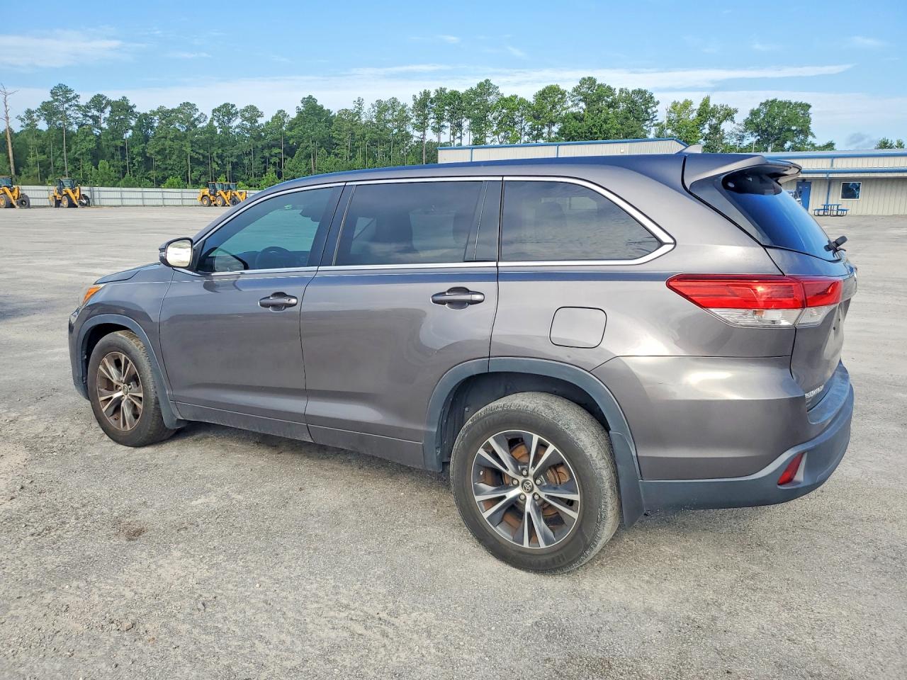 2017 TOYOTA HIGHLANDER LE PLUS — снимка 2
