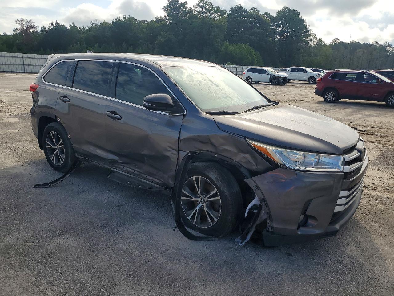 2017 TOYOTA HIGHLANDER LE PLUS — снимка 4