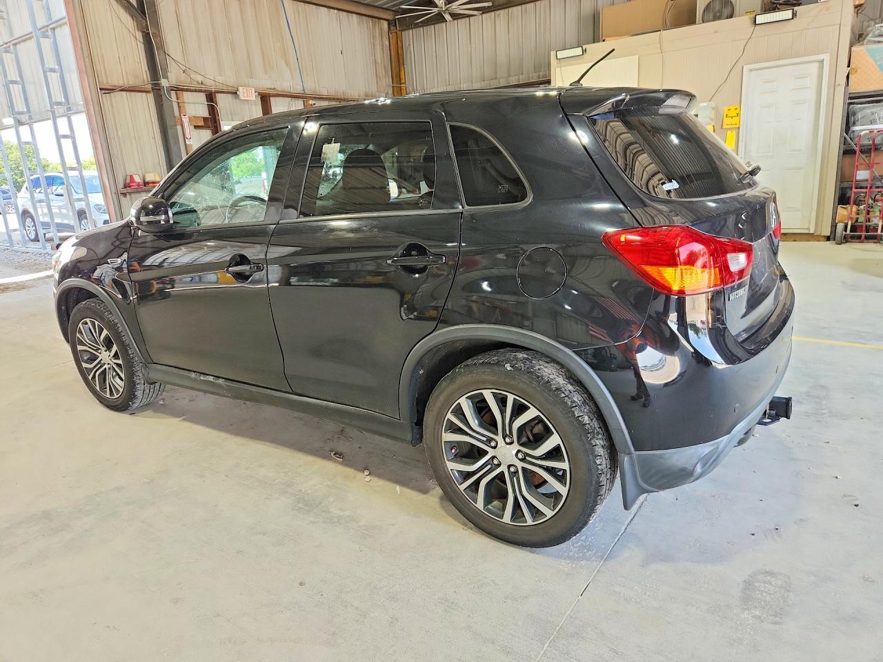 2016 MITSUBISHI OUTLANDER SPORT ES — снимка 2