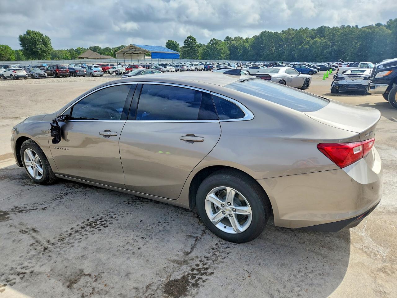 2024 CHEVROLET MALIBU LS — снимка 2