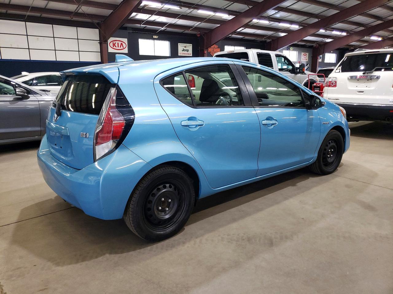2016 TOYOTA PRIUS C TWO — снимка 3