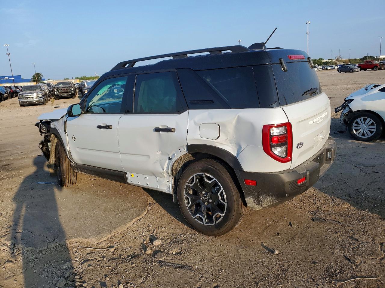 2026 FORD BRONCO SPORT OUTER BANKS — снимка 2