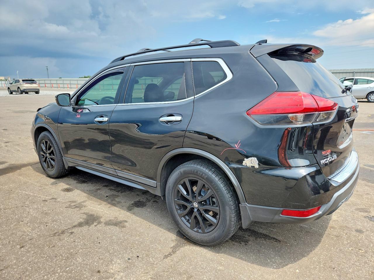 2017 NISSAN ROGUE SV — снимка 2