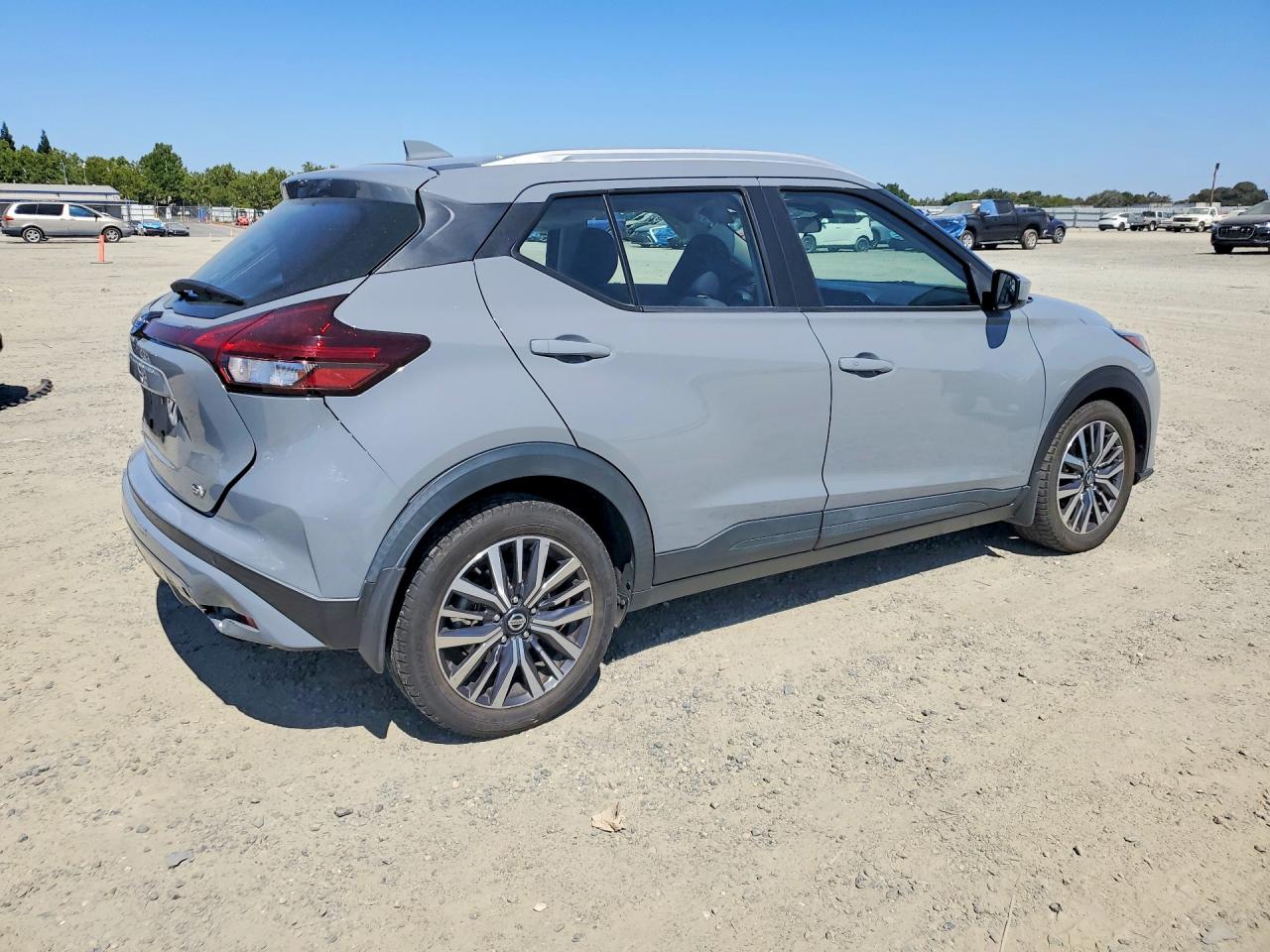 2021 NISSAN KICKS SV — снимка 3