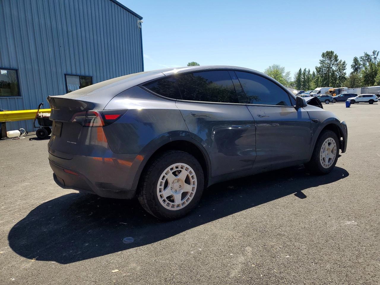 2023 TESLA MODEL Y — снимка 3