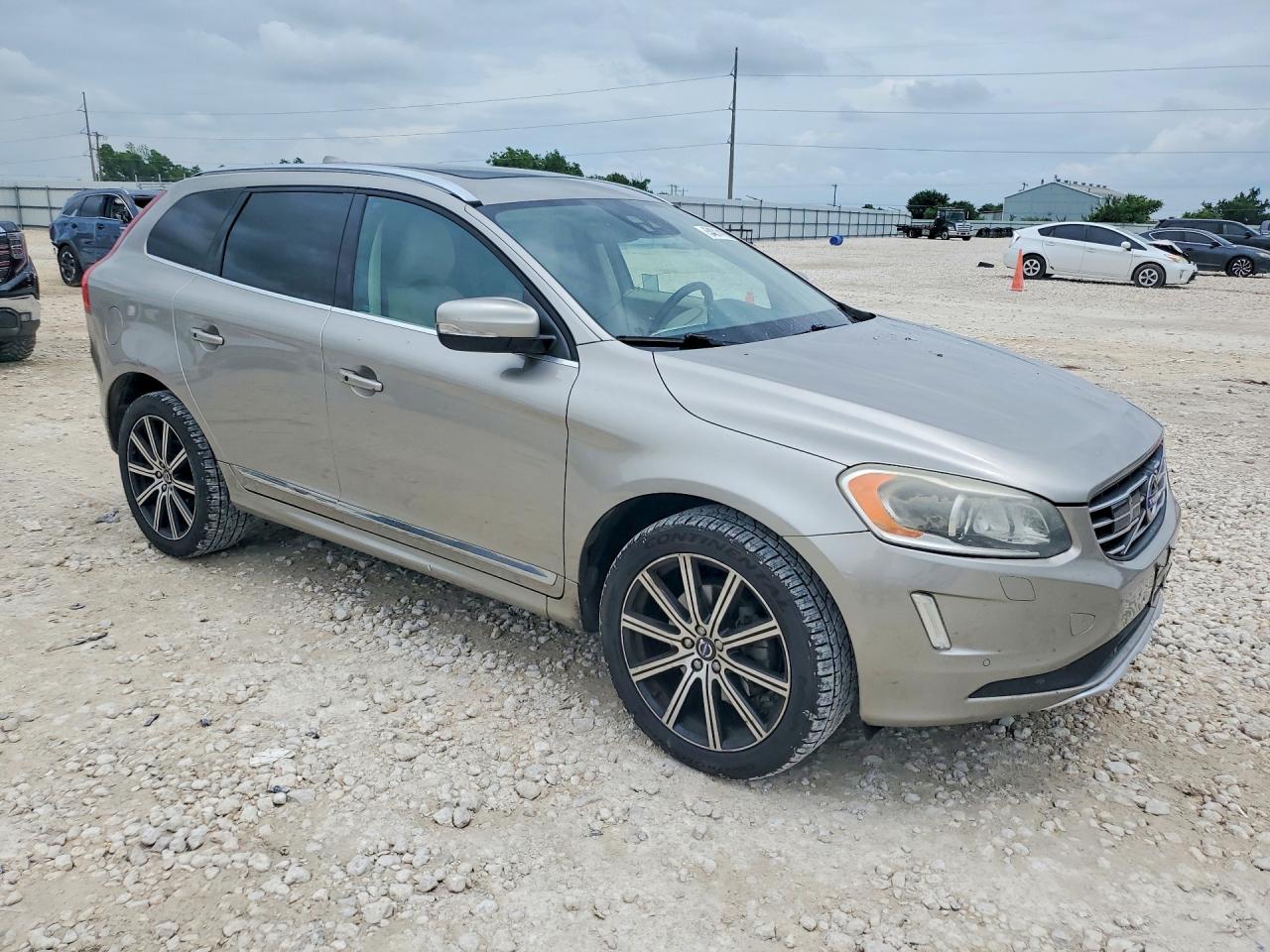 2015 VOLVO XC60 T5 PLATINUM — снимка 4