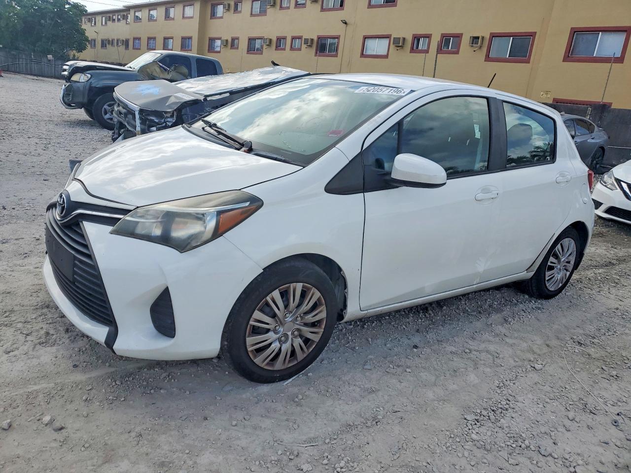 2016 TOYOTA YARIS 5-DOOR L