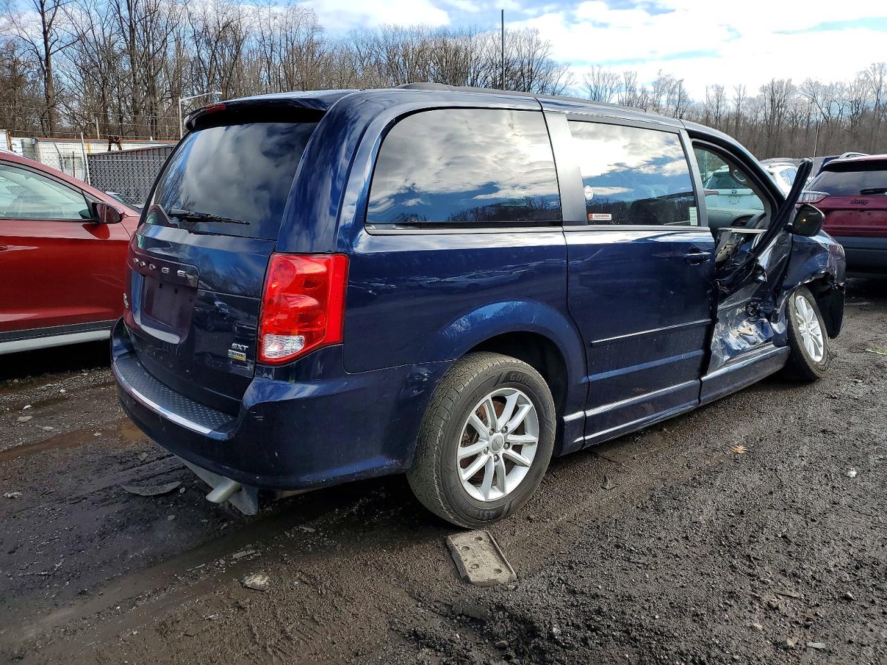 2016 DODGE GRAND CARAVAN SXT — снимка 3