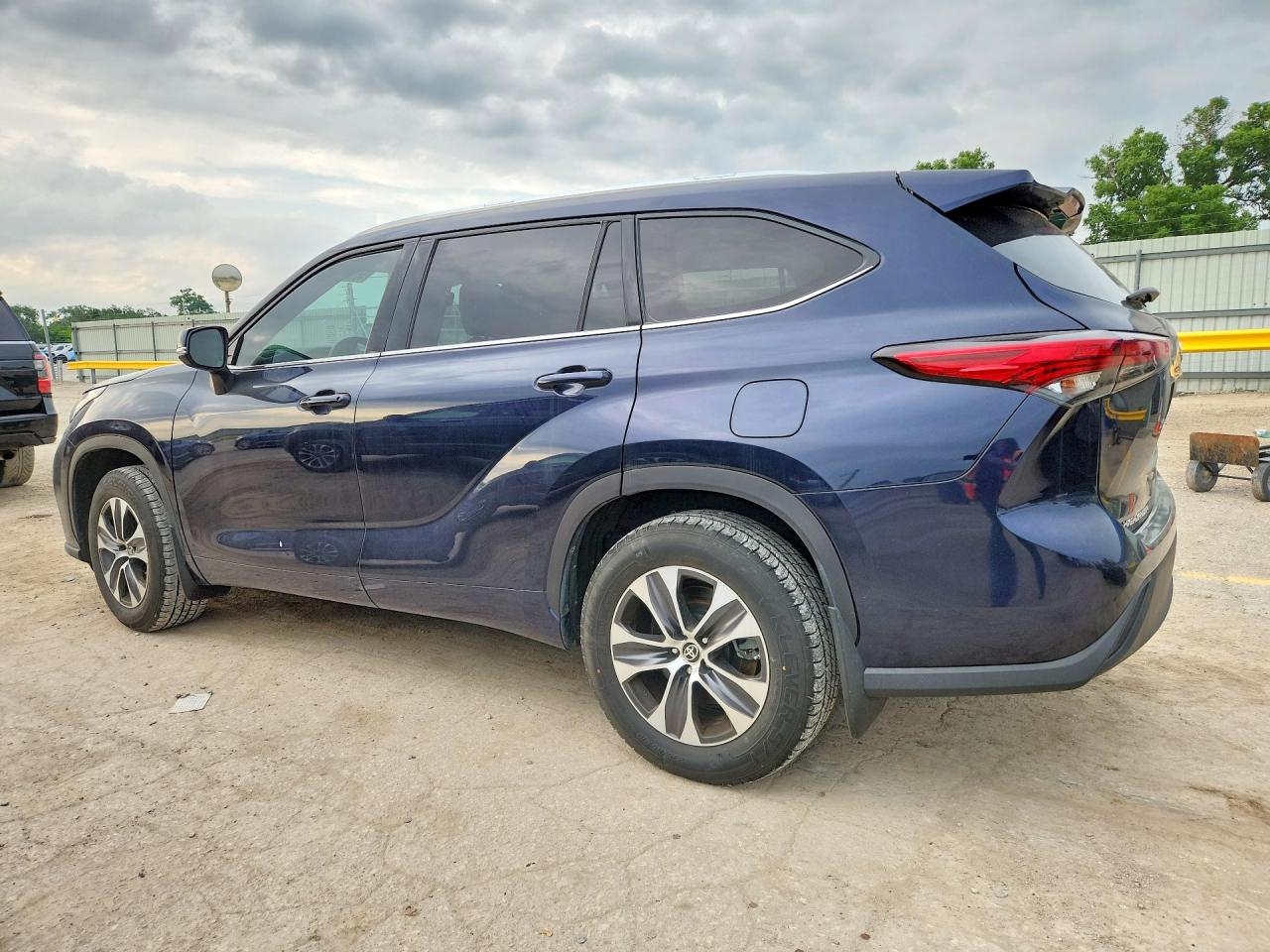2020 TOYOTA HIGHLANDER XLE — снимка 2