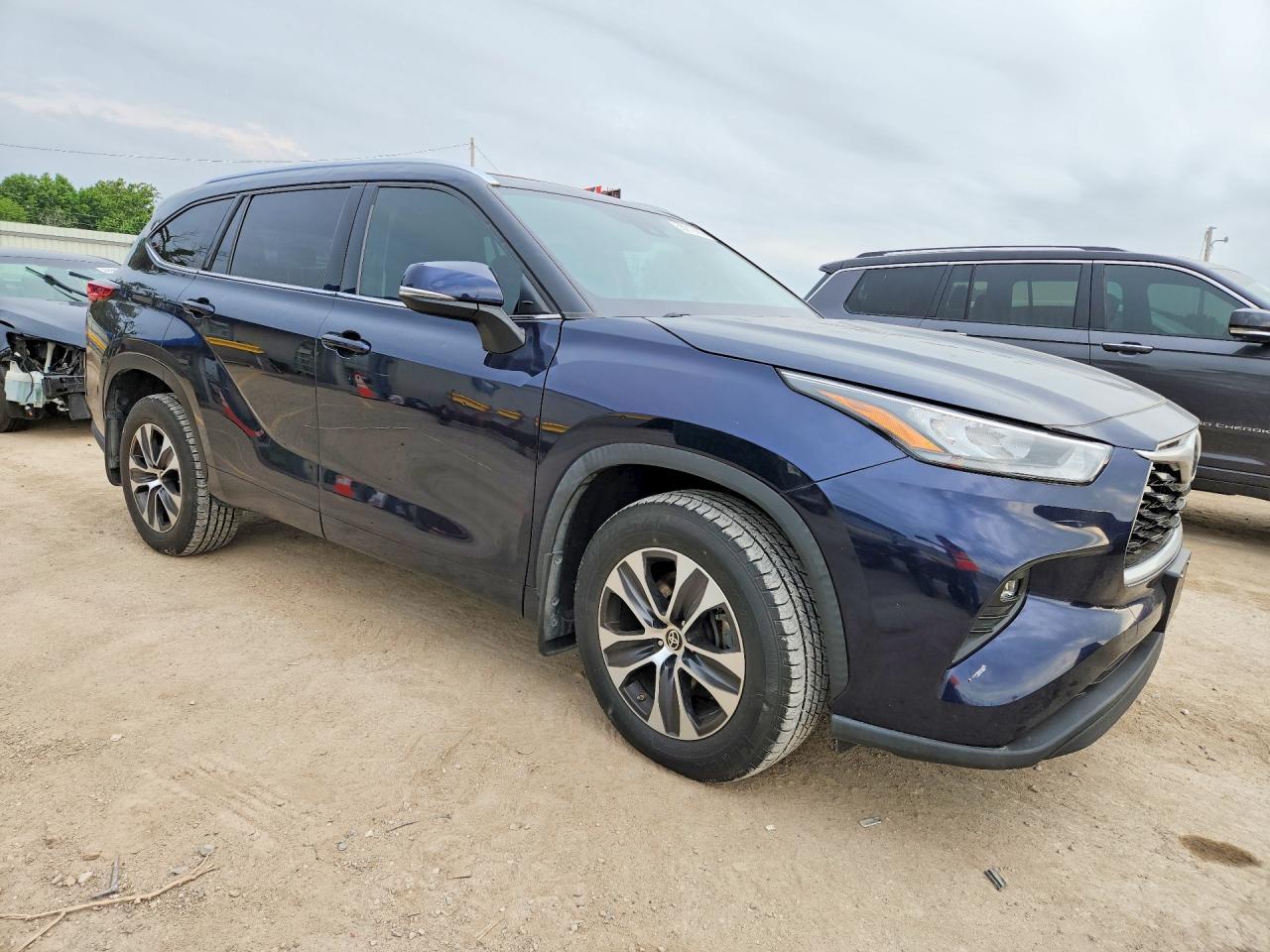 2020 TOYOTA HIGHLANDER XLE — снимка 4