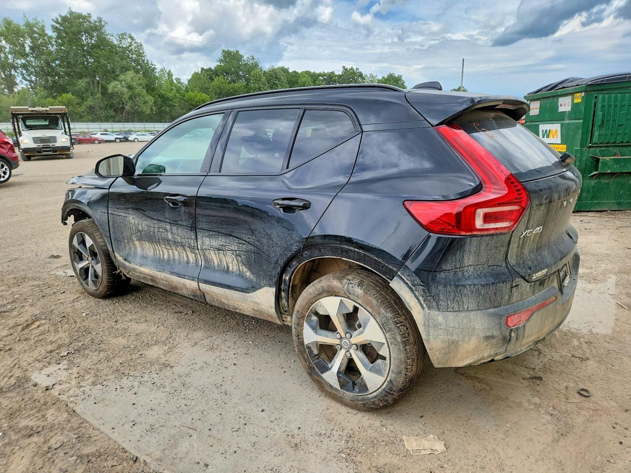 2024 VOLVO XC40 PLUS — снимка 2
