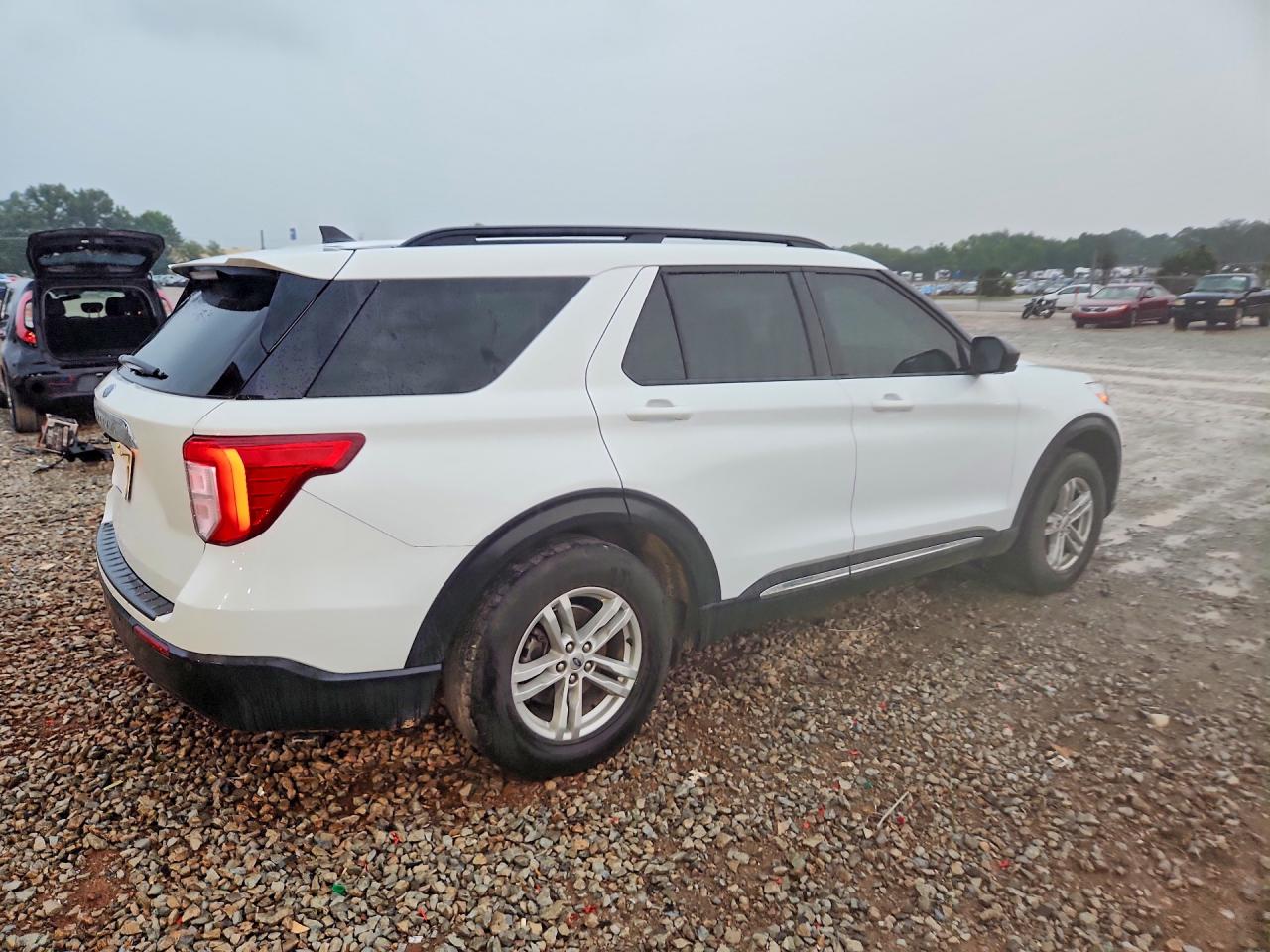 2021 FORD EXPLORER XLT — снимка 3