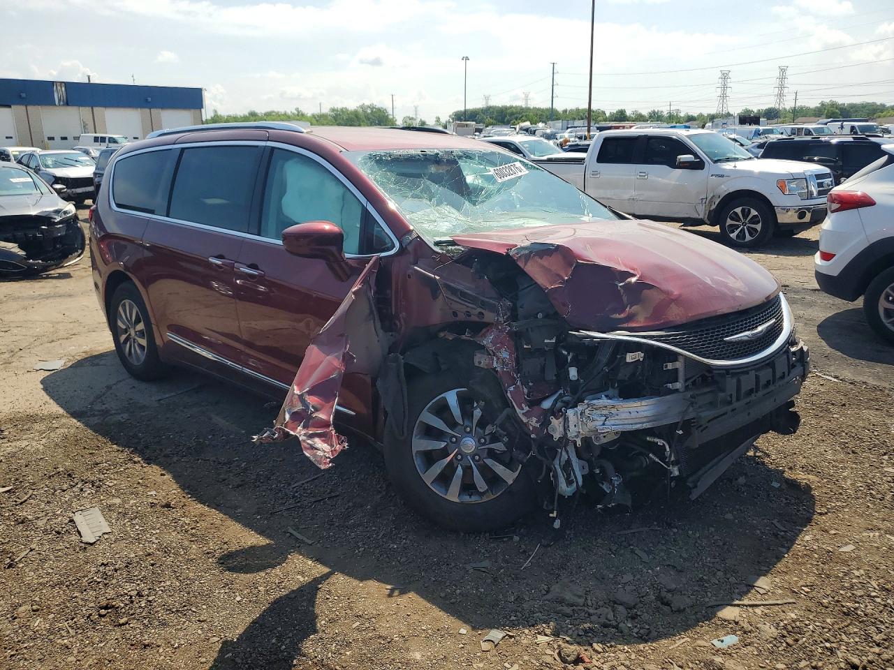 2019 CHRYSLER PACIFICA TOURING L PLUS — снимка 4