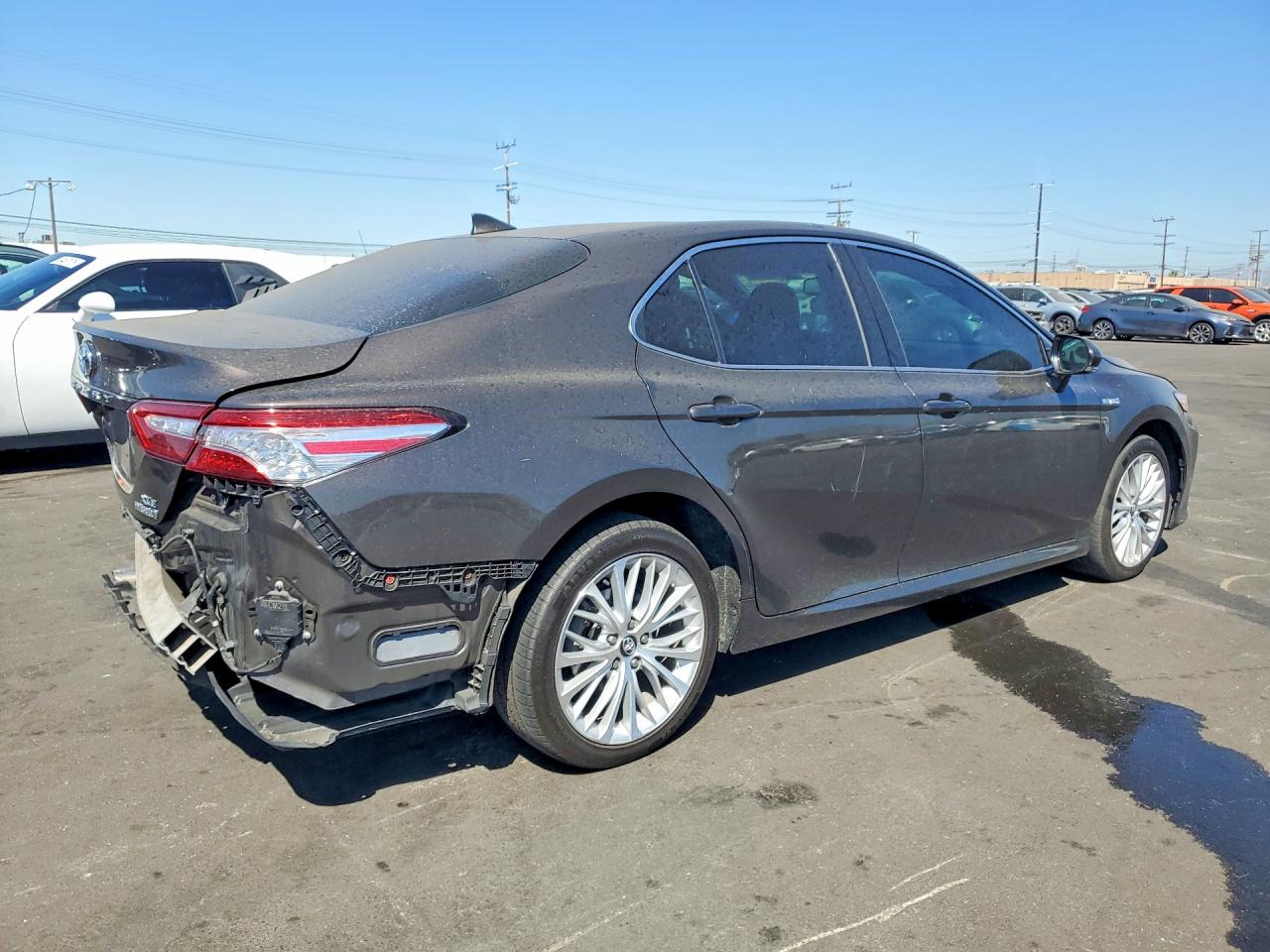 2020 TOYOTA CAMRY XLE — снимка 3