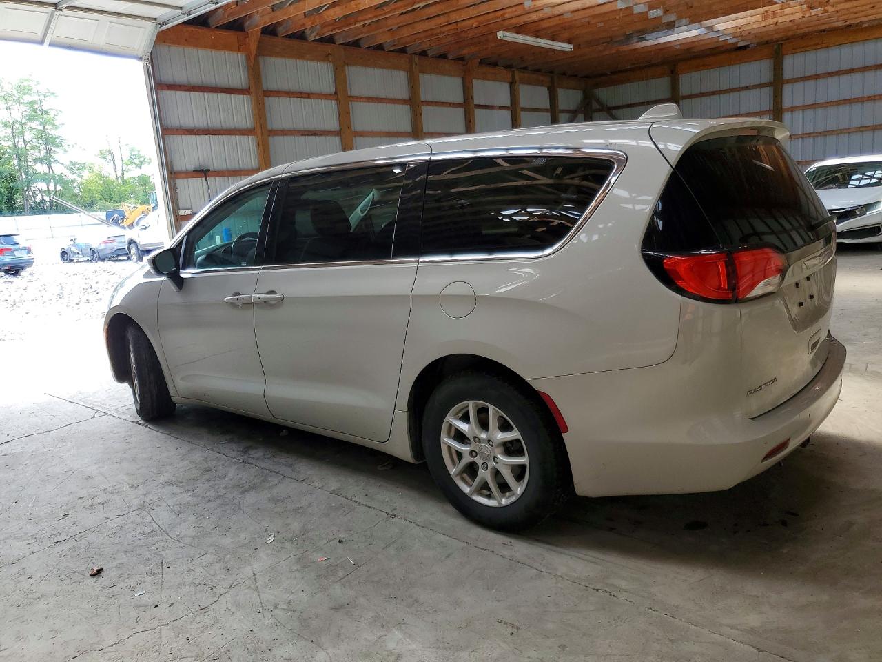 2017 CHRYSLER PACIFICA TOURING — снимка 2