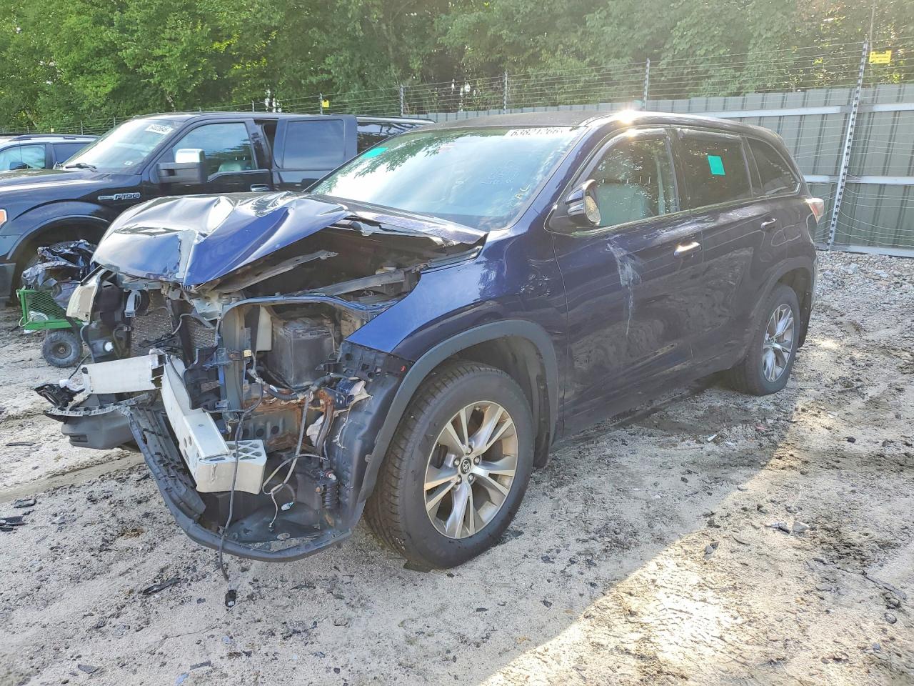 2016 TOYOTA HIGHLANDER LE PLUS