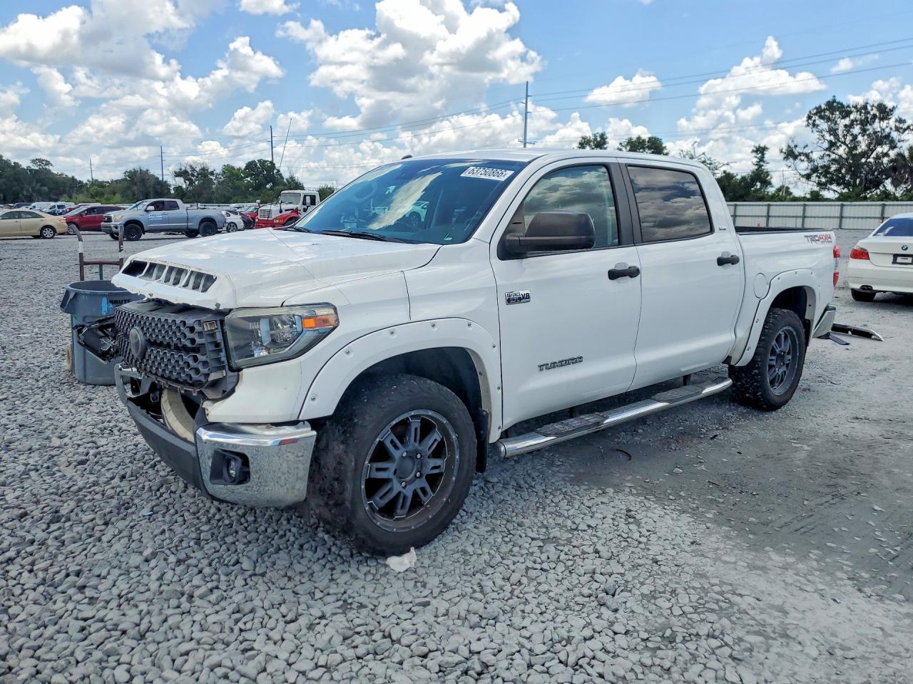 2018 TOYOTA TUNDRA CREWMAX SR5