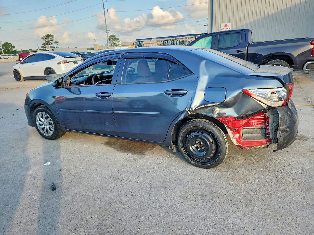 2018 TOYOTA COROLLA LE — снимка 2