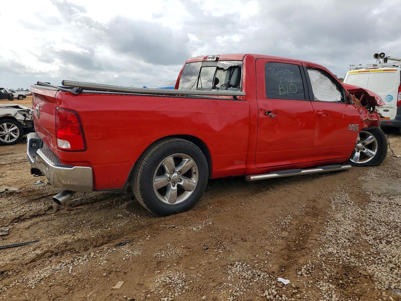 2019 RAM 1500 CLASSIC SLT — снимка 3