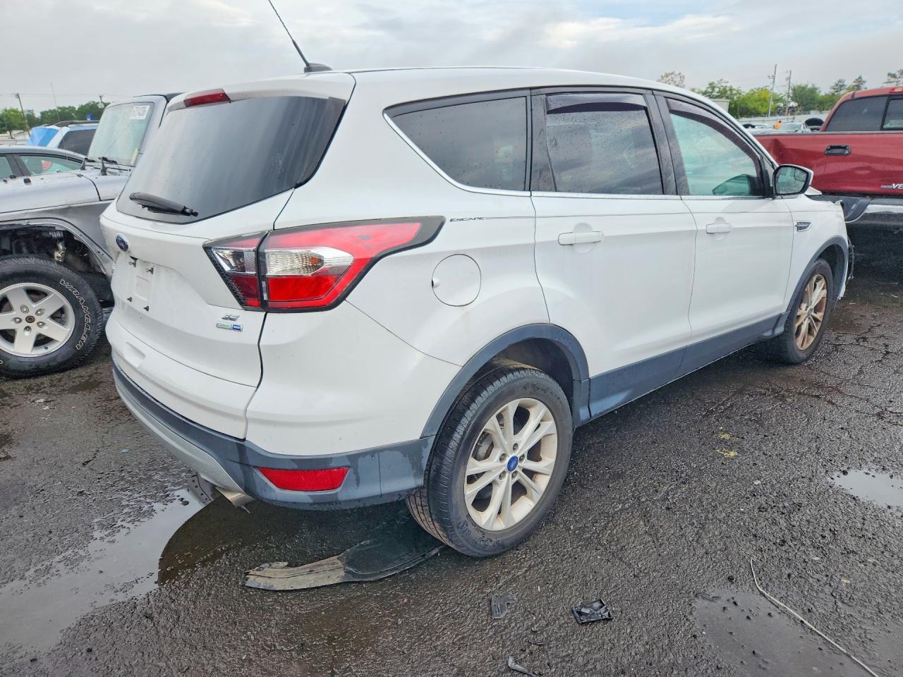 2017 FORD ESCAPE SE — снимка 3