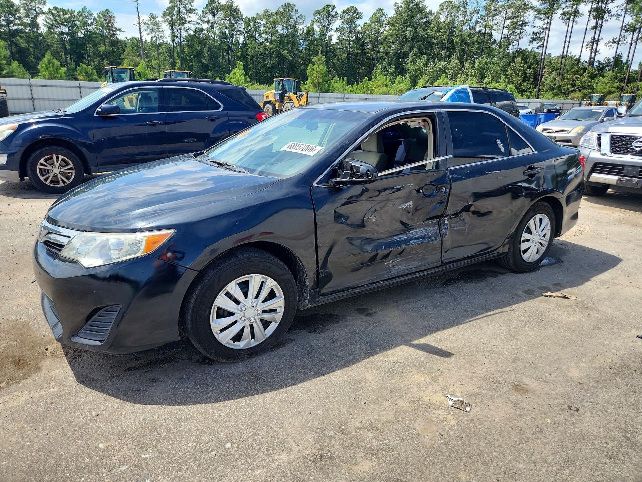 2018 TOYOTA CAMRY LE