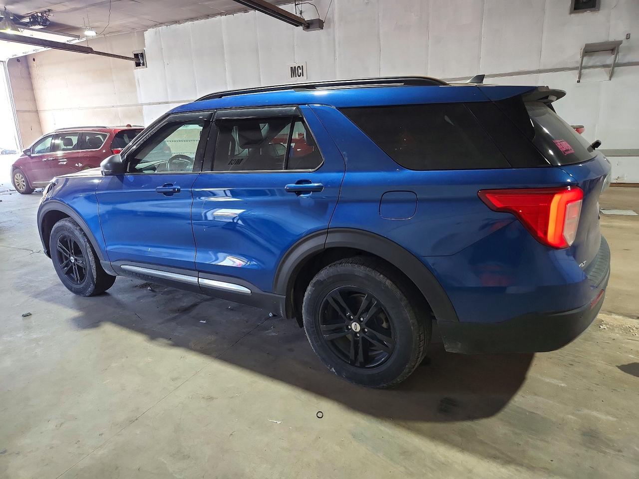 2021 FORD EXPLORER XLT — снимка 2