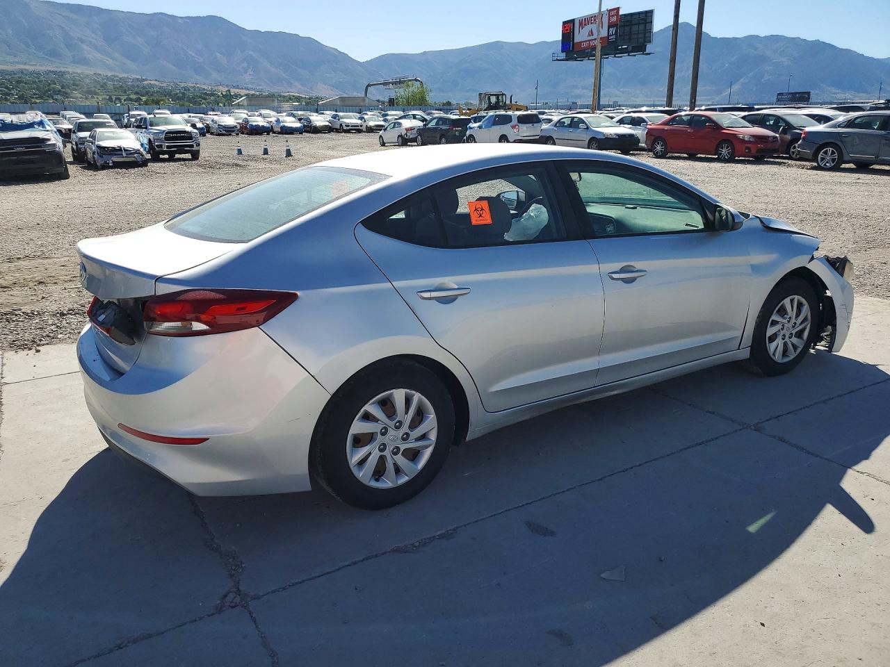 2018 HYUNDAI ELANTRA SE — снимка 3