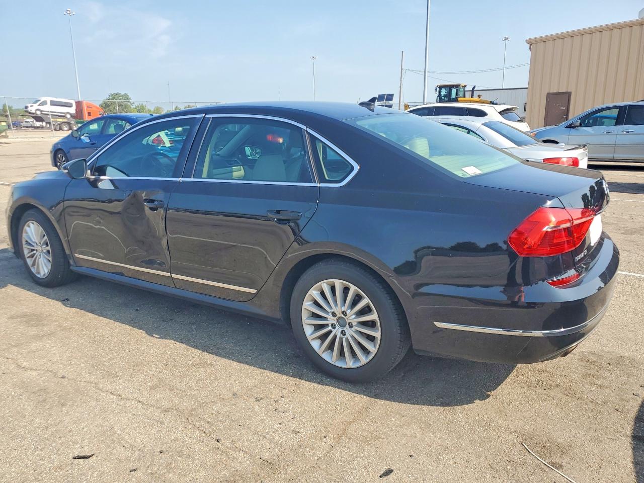 2016 VOLKSWAGEN PASSAT SE — снимка 2
