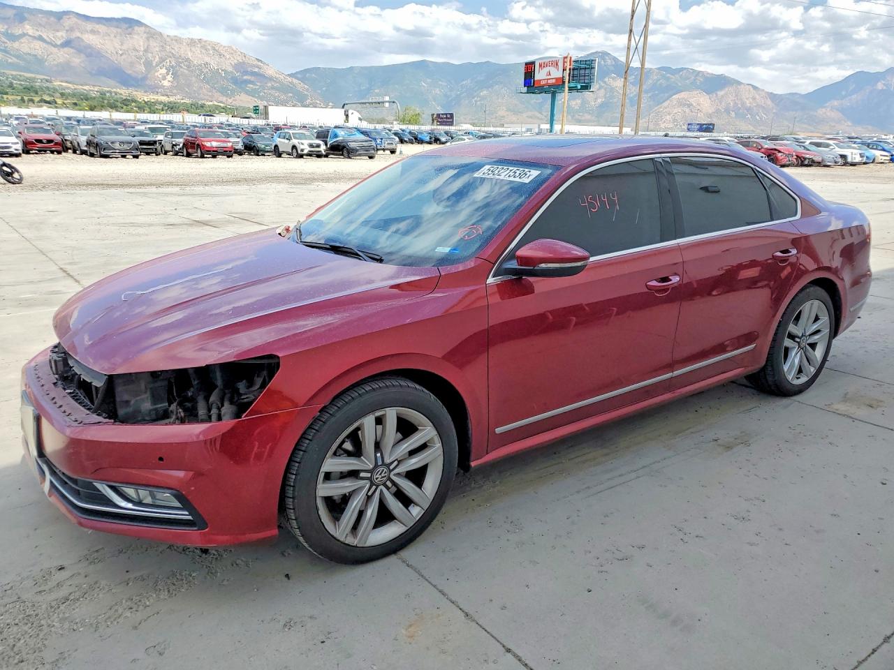 2017 VOLKSWAGEN PASSAT SE