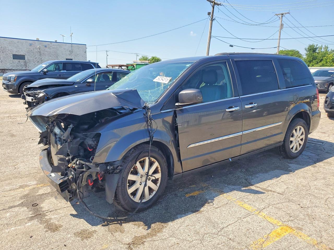 2016 CHRYSLER TOWN & COUNTRY TOURING