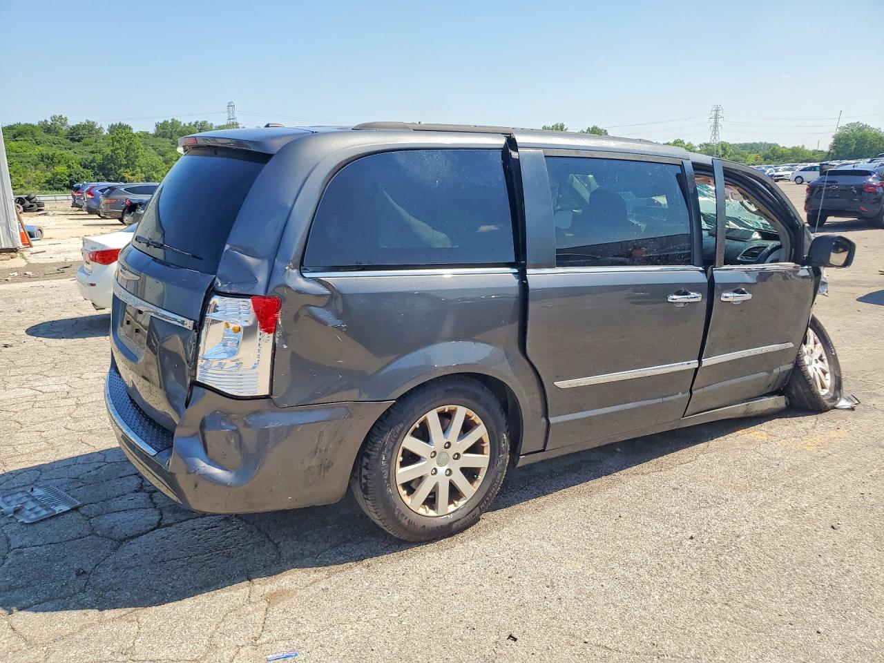 2016 CHRYSLER TOWN & COUNTRY TOURING — снимка 3