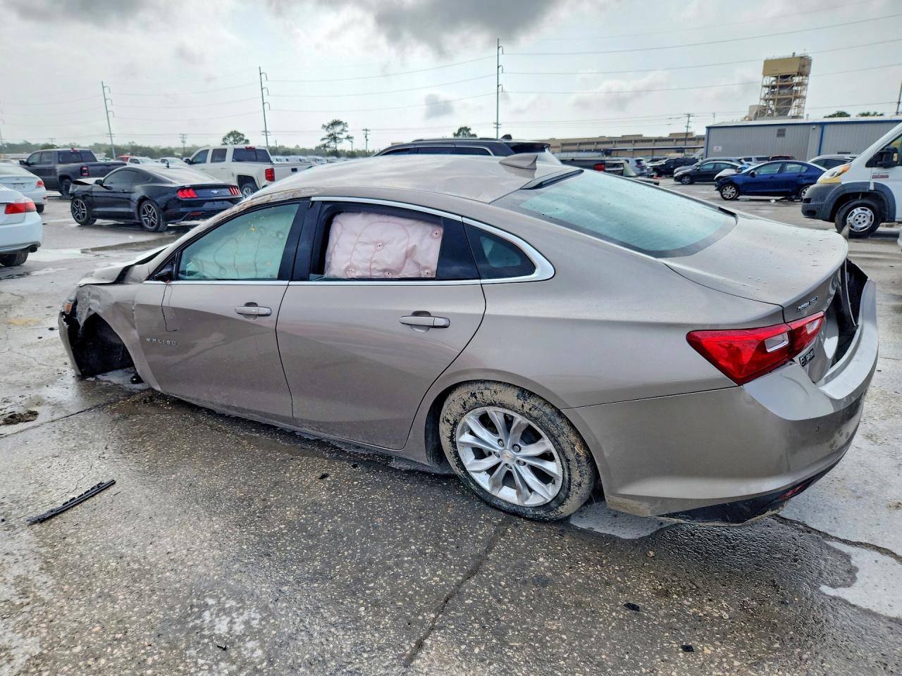2025 CHEVROLET MALIBU LT — снимка 2