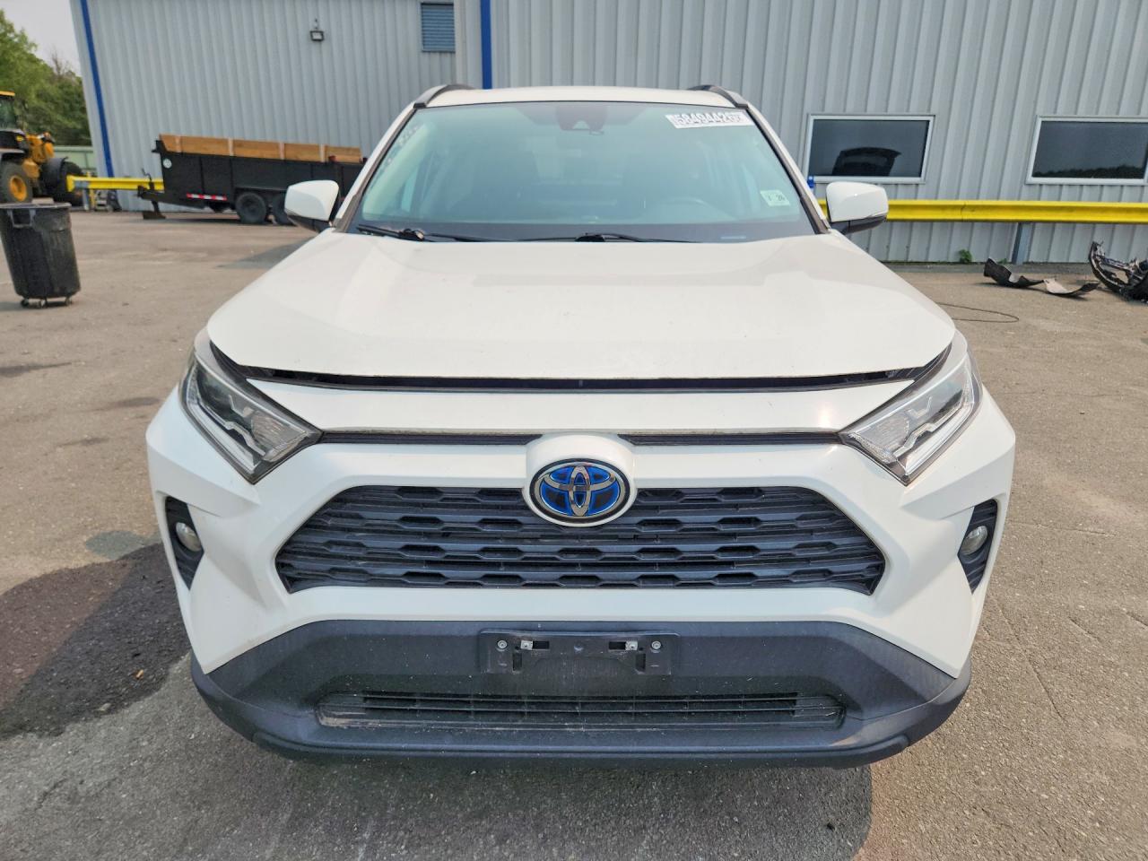 2021 TOYOTA RAV4 XLE — снимка 5