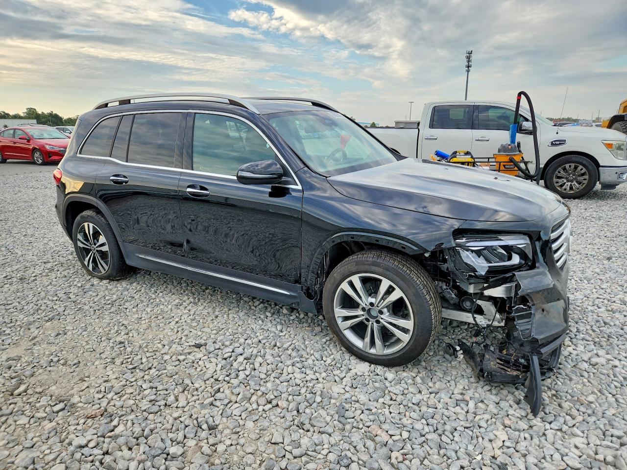 2026 MERCEDES-BENZ GLB 250 4MATIC — снимка 4