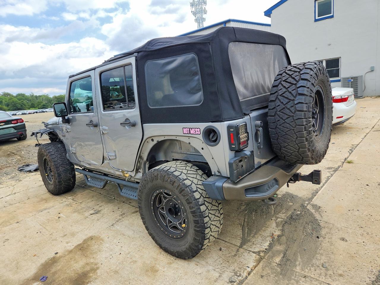 2016 JEEP WRANGLER UNLIMITED SAHARA — снимка 2
