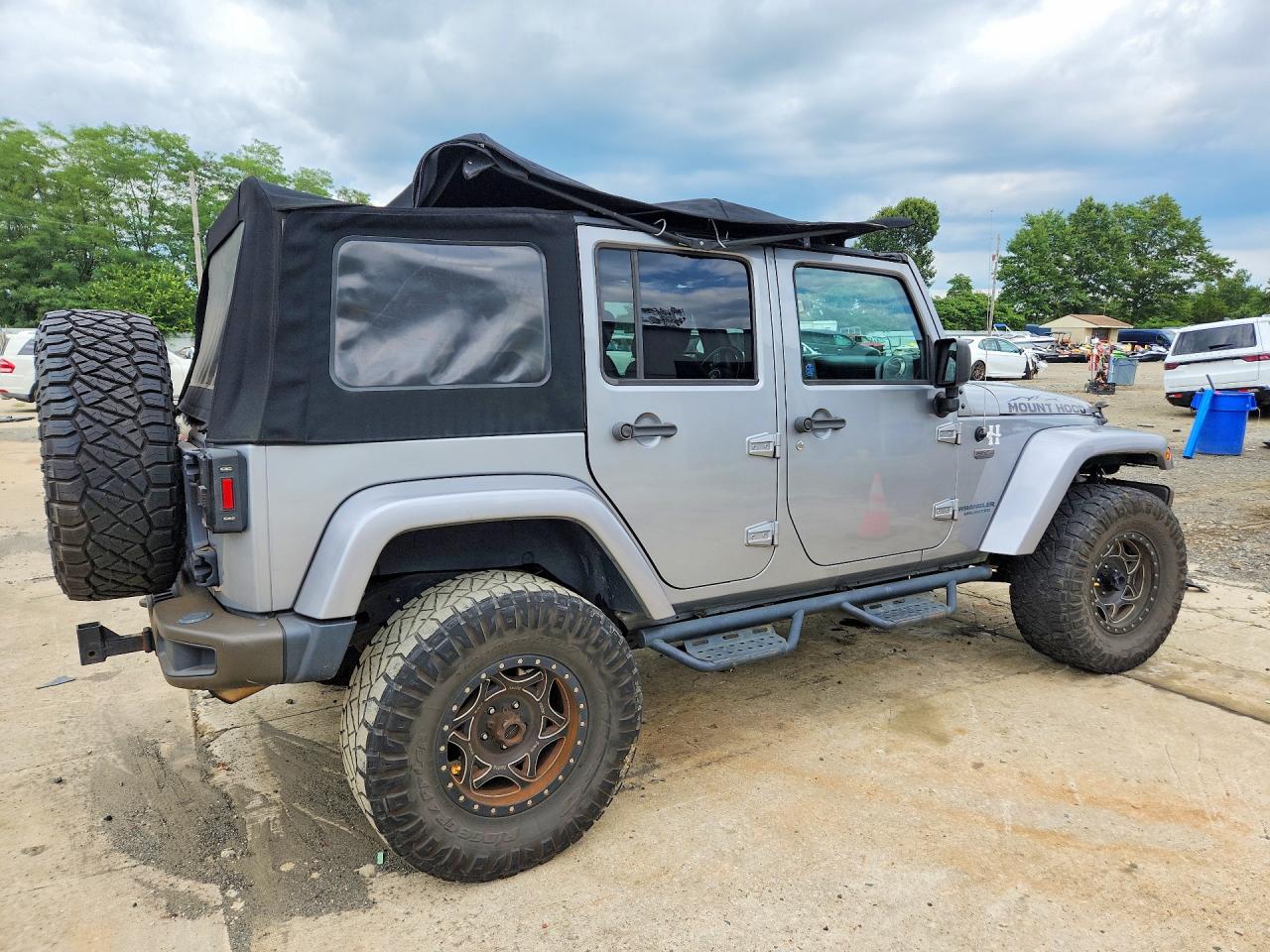 2016 JEEP WRANGLER UNLIMITED SAHARA — снимка 3