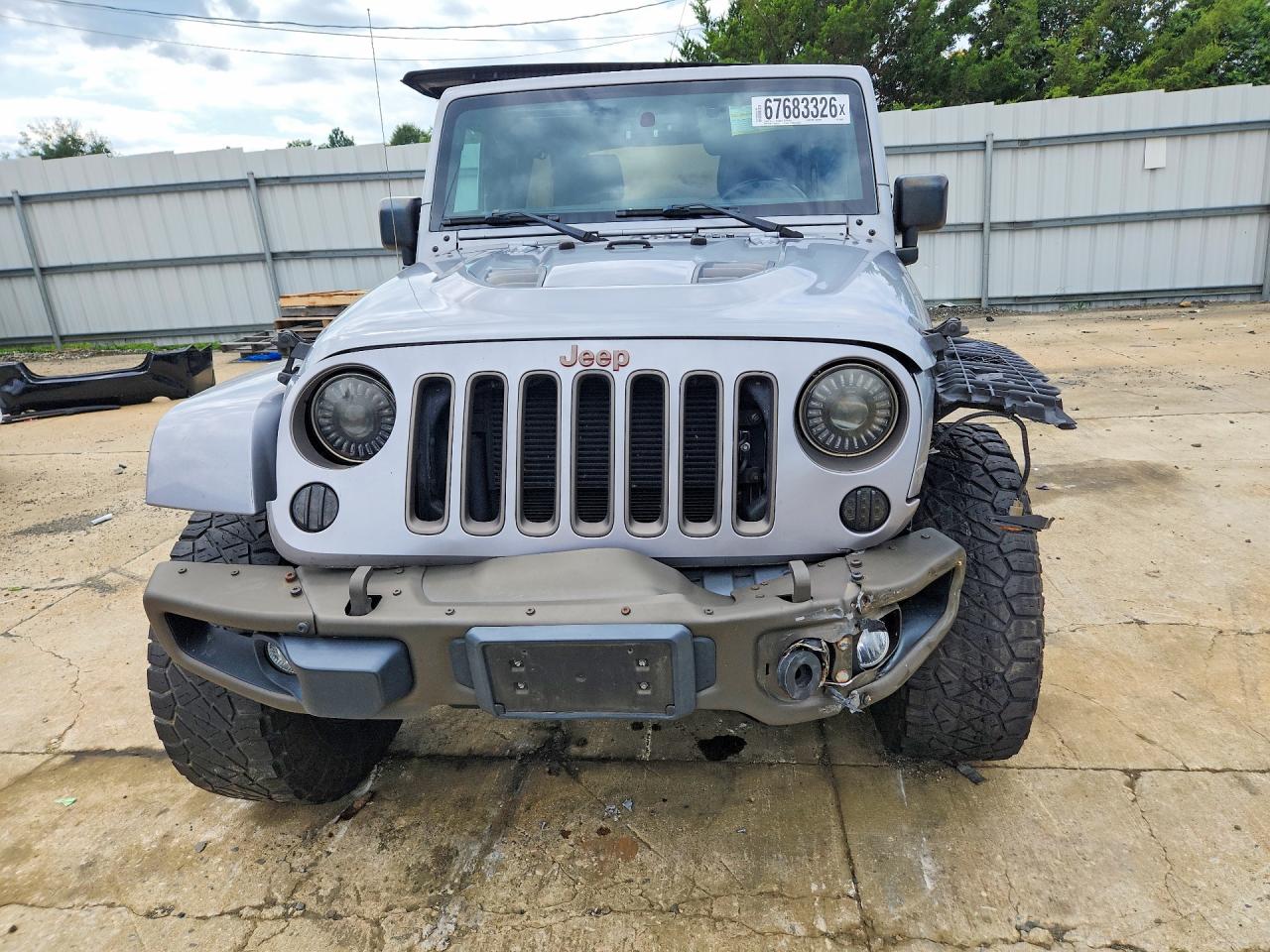 2016 JEEP WRANGLER UNLIMITED SAHARA — снимка 5