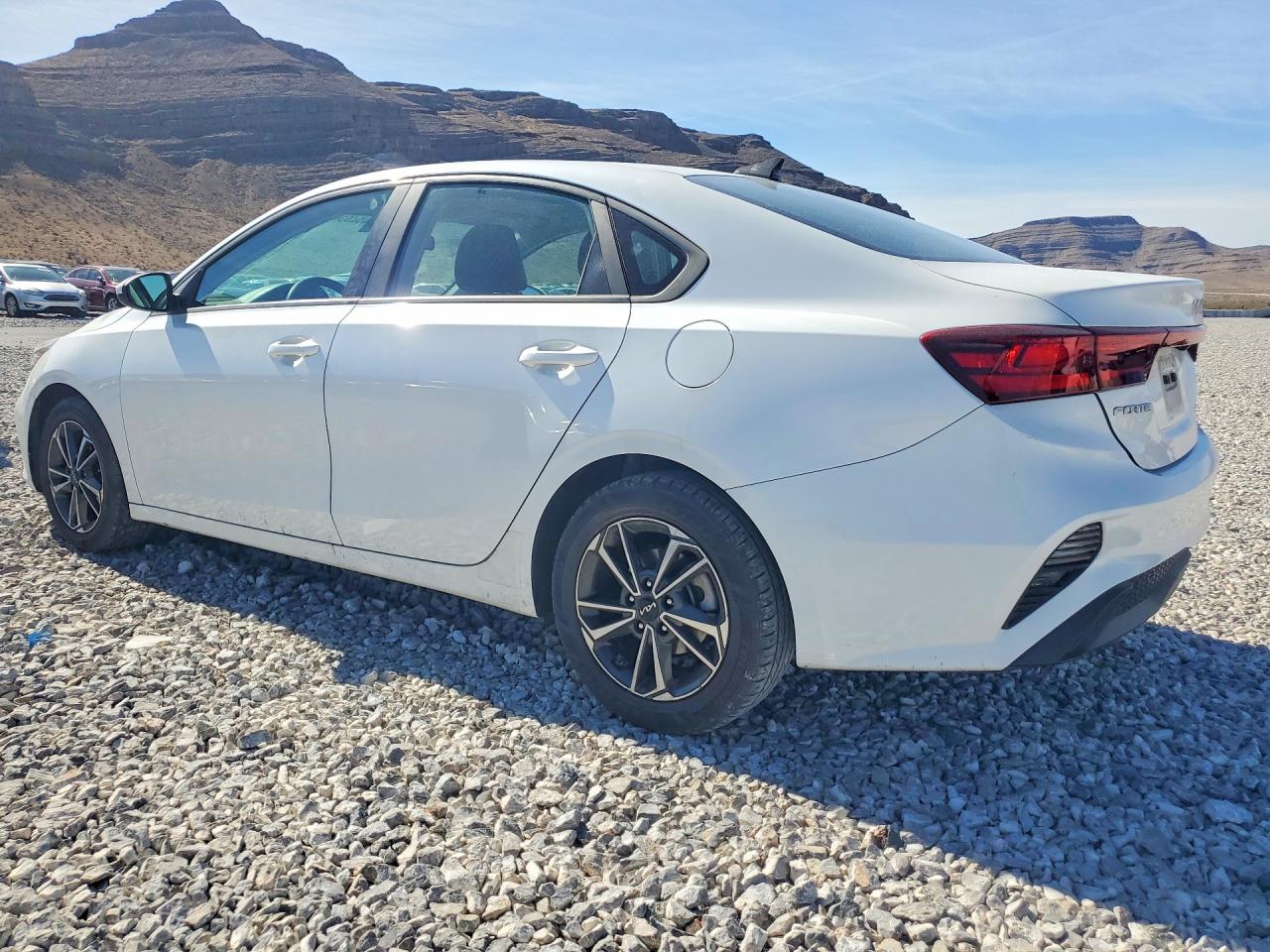 2024 KIA FORTE LXS — снимка 2