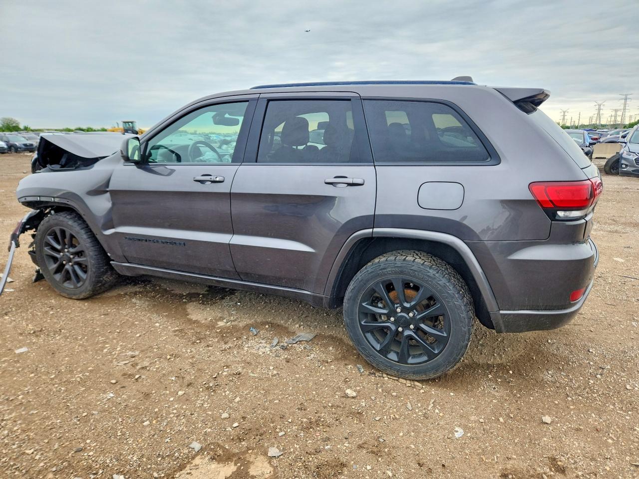 2019 JEEP GRAND CHEROKEE LAREDO — снимка 2