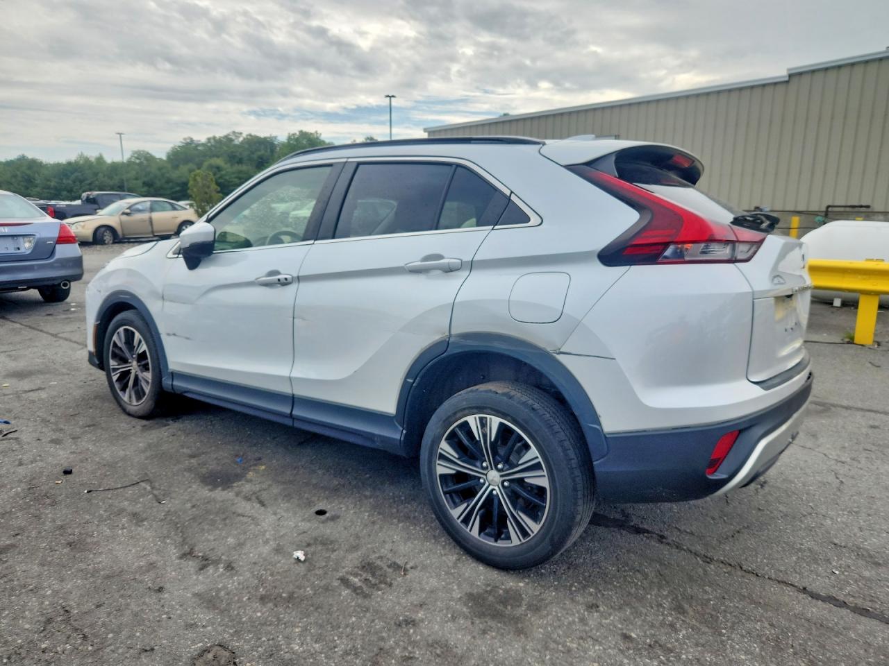 2022 MITSUBISHI ECLIPSE CROSS SE — снимка 2