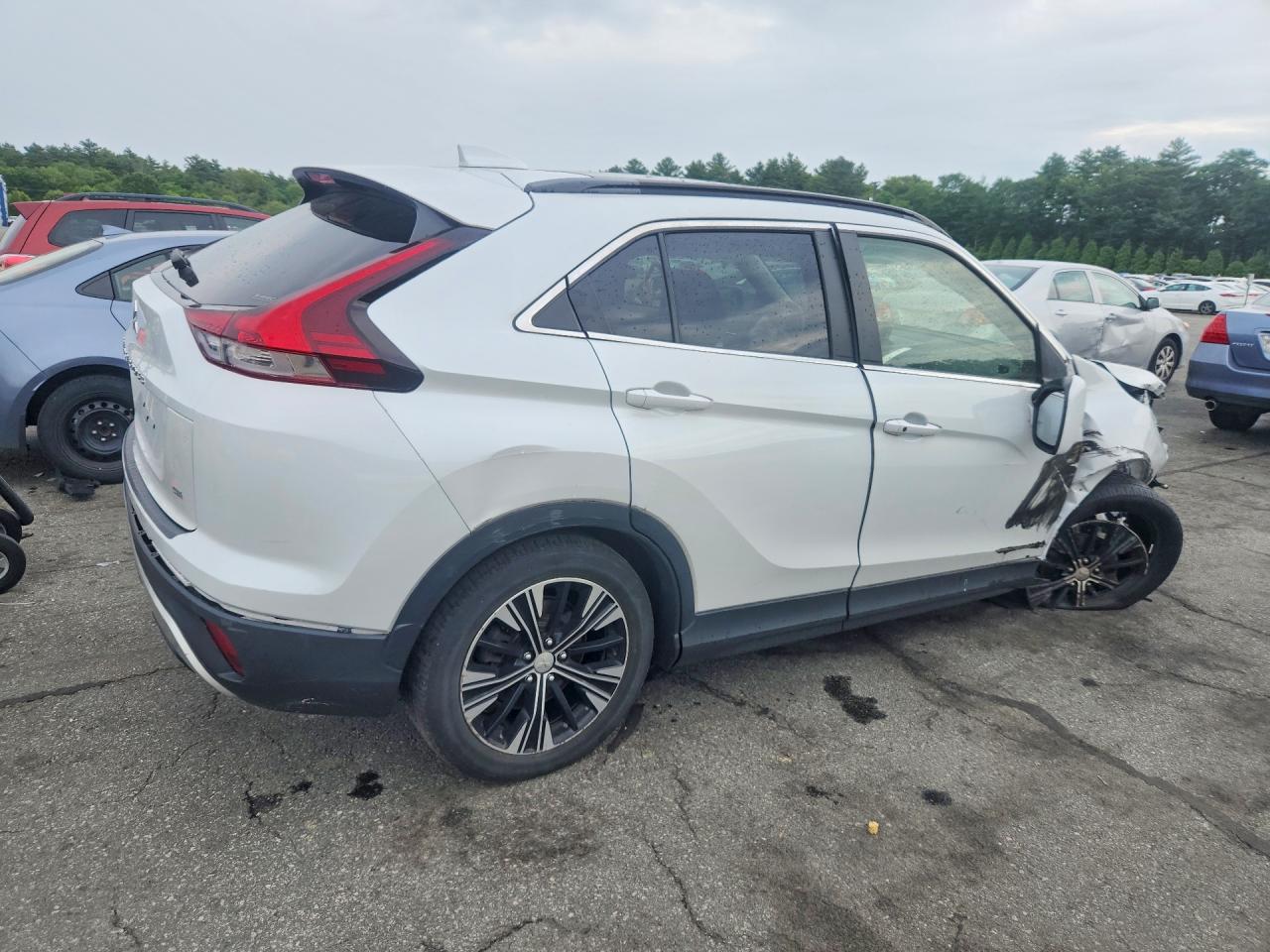 2022 MITSUBISHI ECLIPSE CROSS SE — снимка 3