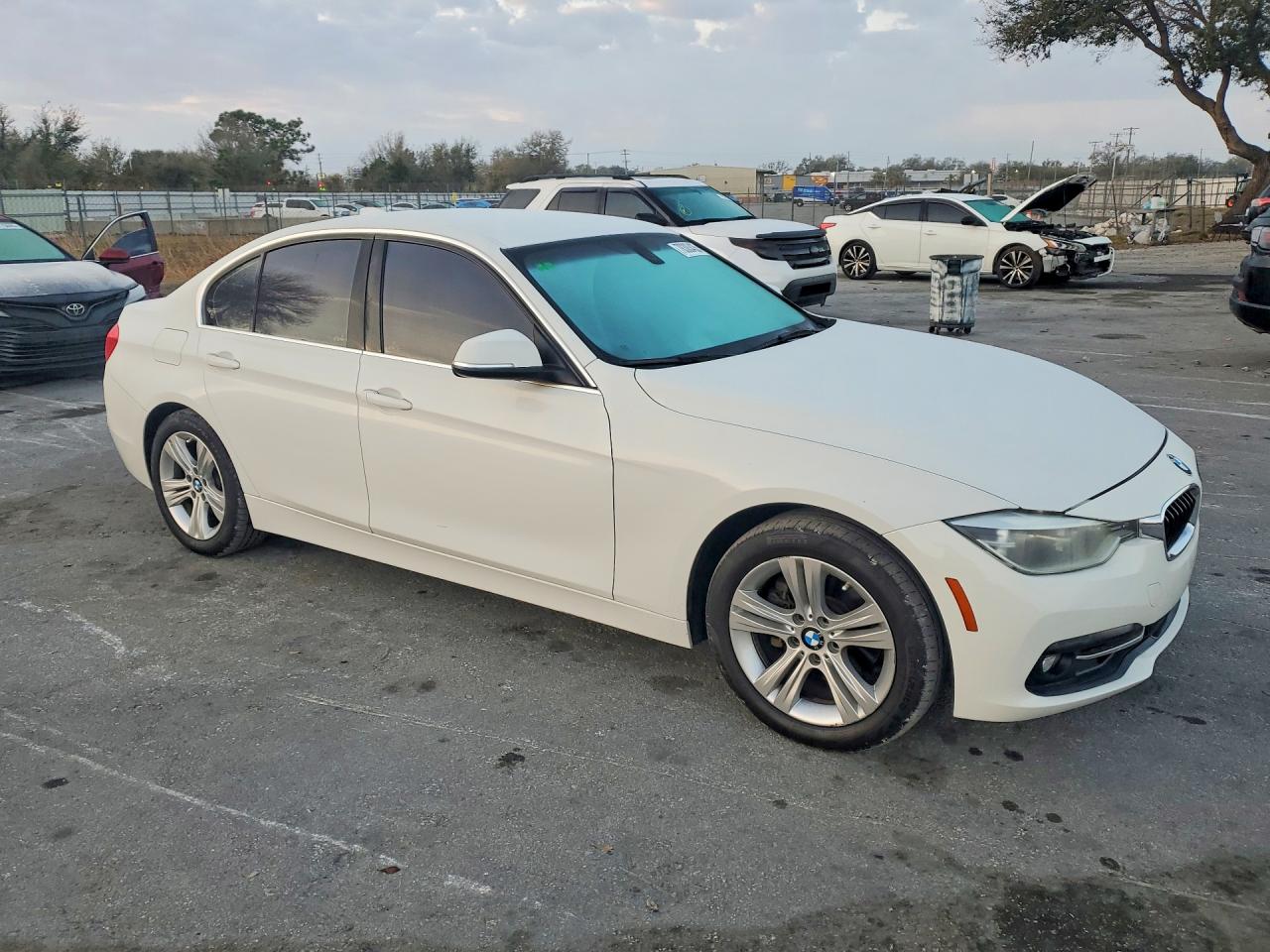 2018 BMW 330 I — снимка 4